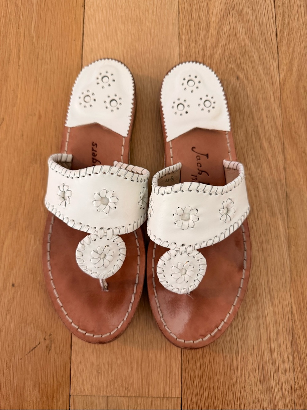 Jack Rogers White Leather Floral Thong Sandals